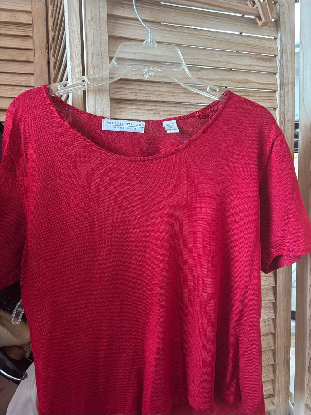 Valerie Stevens Vibrant Red Short Sleeve Silk Top Medium